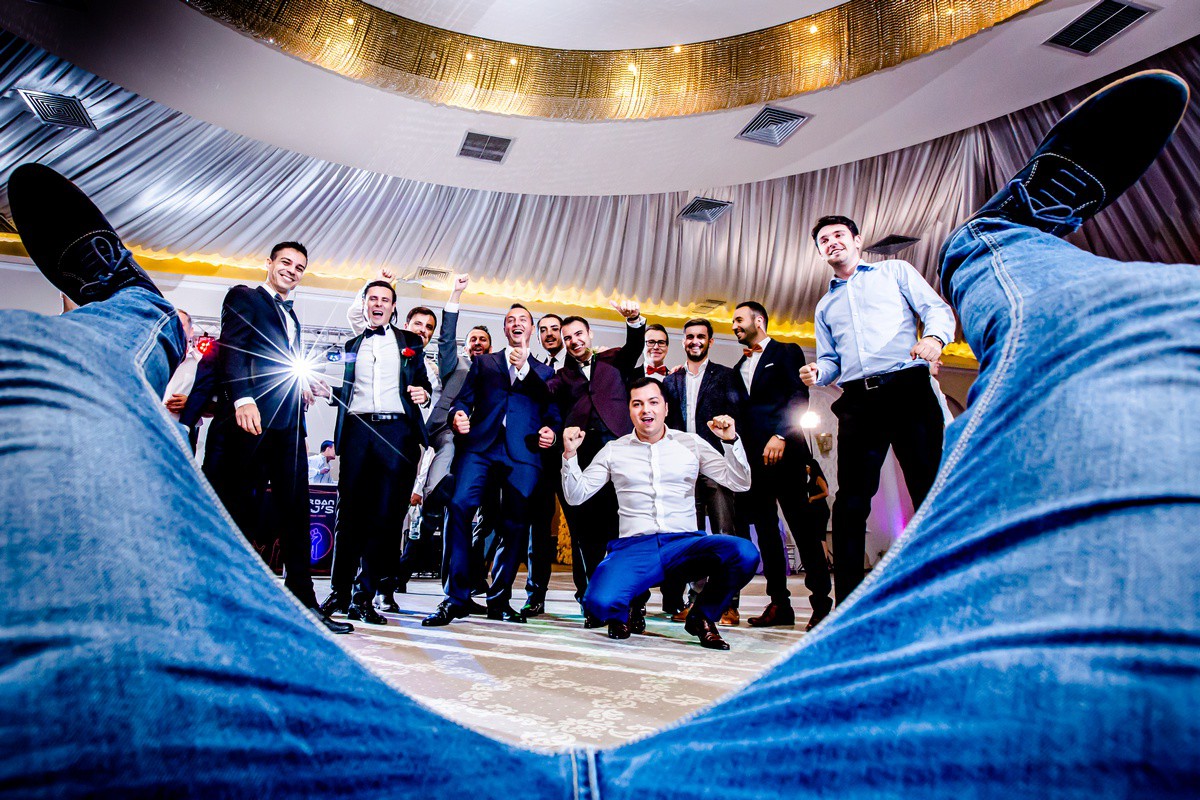 Copyright @ AdPhoto.ro